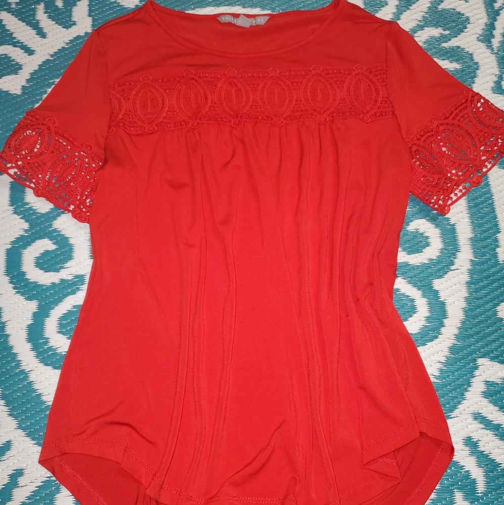 Valerie Steven's top like new